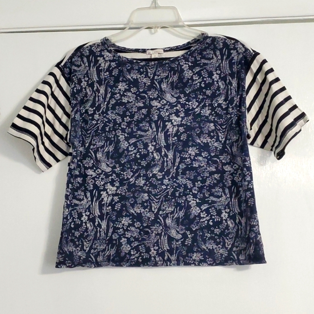 GAP Floral & Striped Navy & White Medium shirt